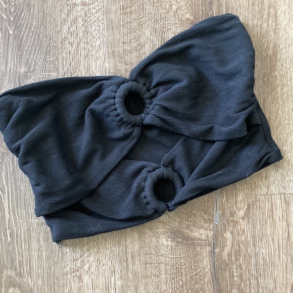 Cut out strapless crop - Picture 2 of 3